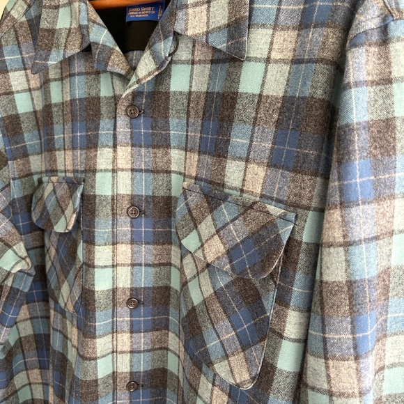 Like new Pendleton Blue Plaid Board Shirt size XL Tall. It’s perfect. - Picture 11 of 16